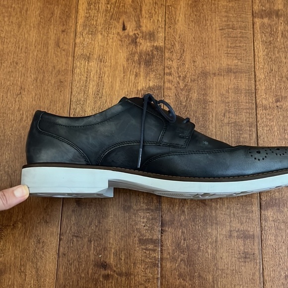 Ecco Biarritz Brogue Derby Shoes - Picture 10 of 14